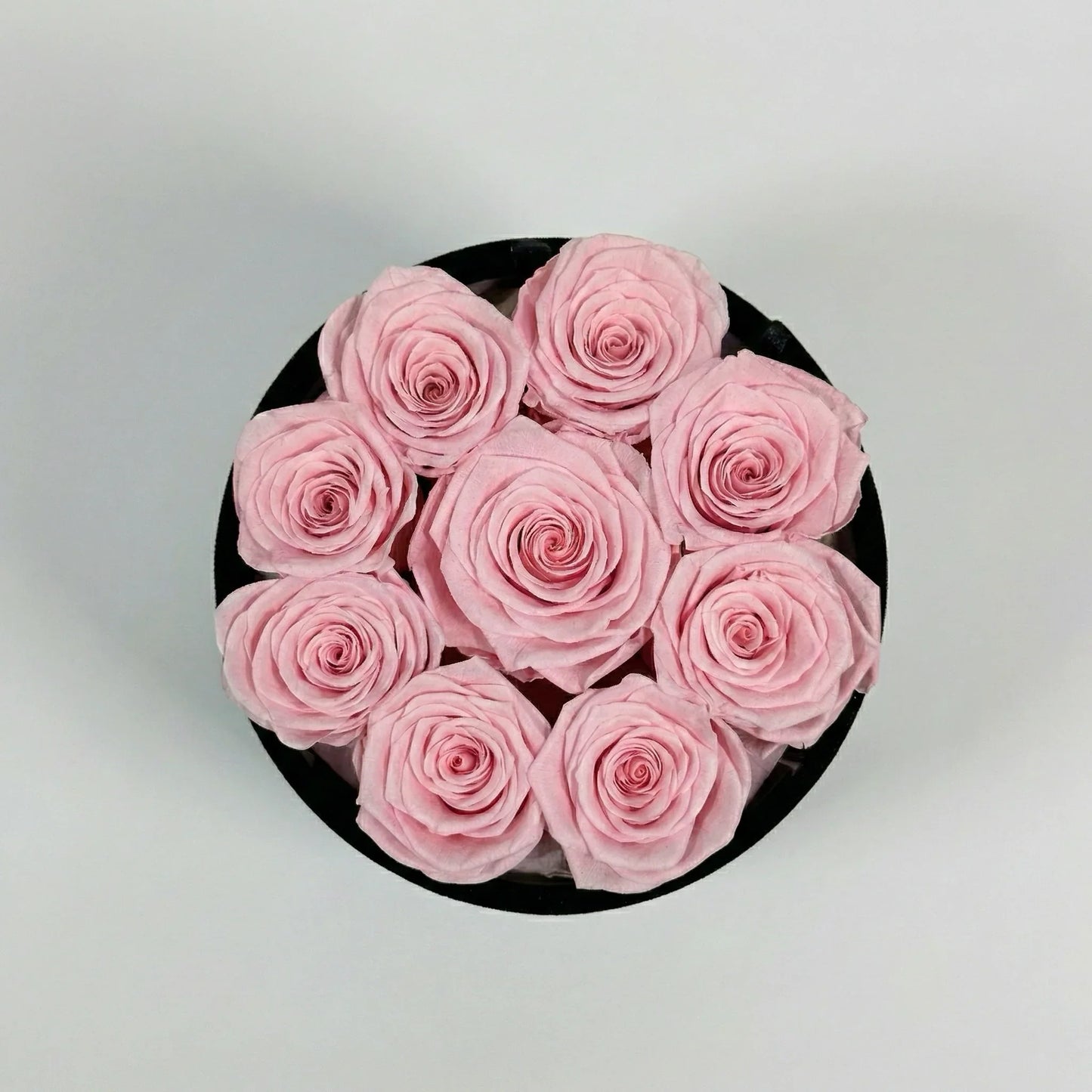 THE PETITE VELVET ROUND