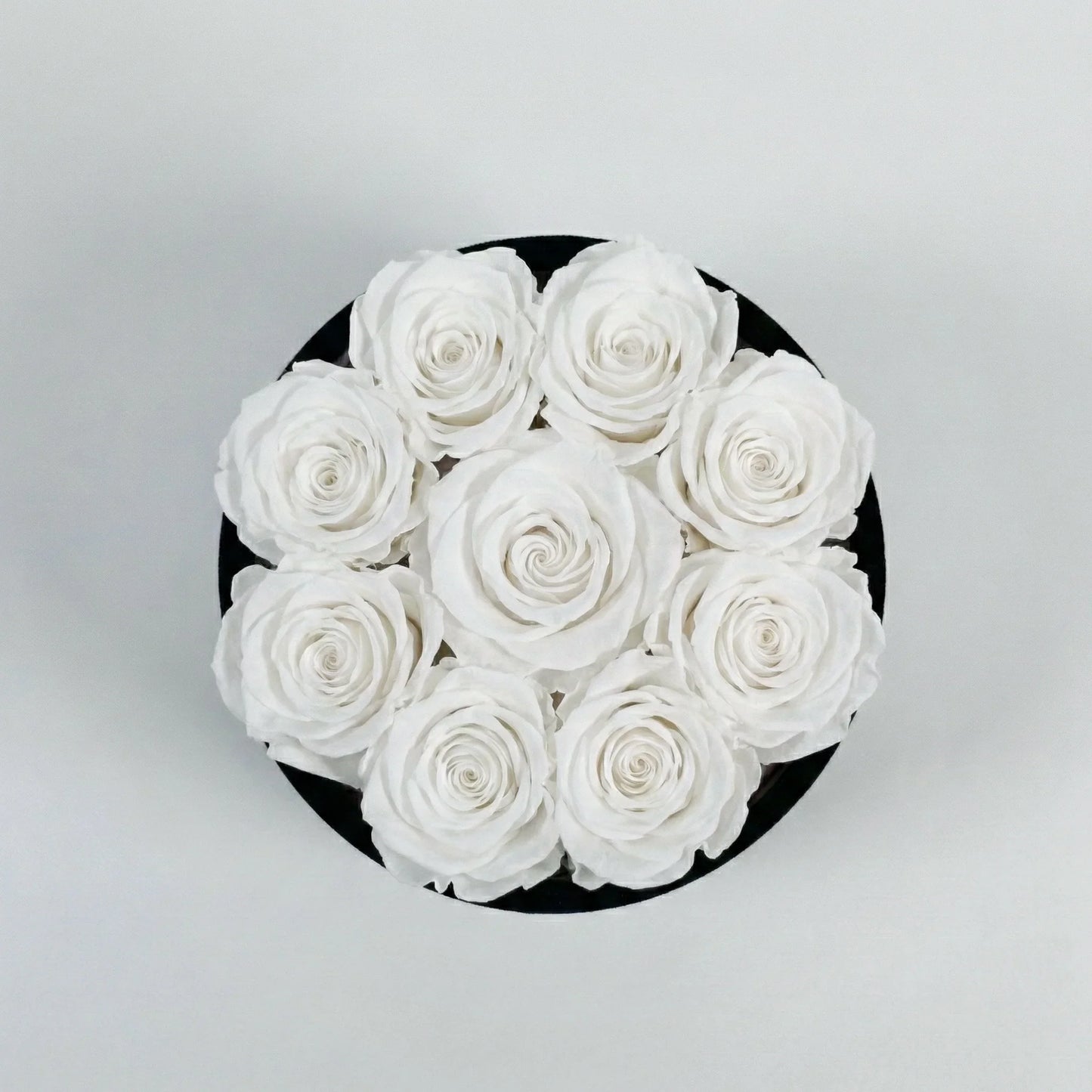 THE PETITE VELVET ROUND